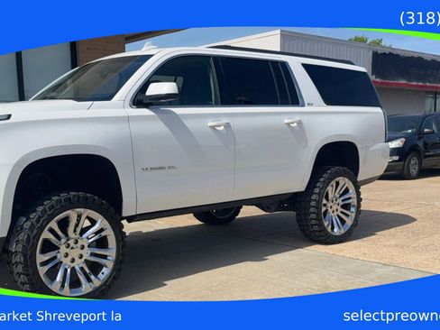 Used 2019 GMC Yukon XL SLT AWD/4WD image 1