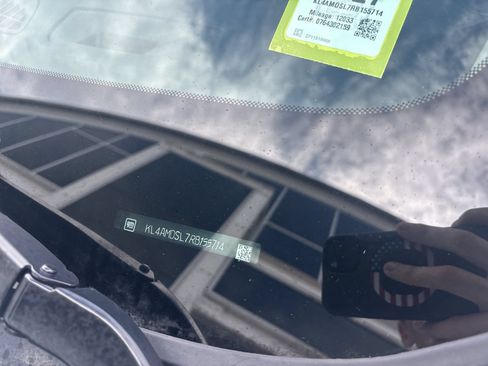 Used 2024 Buick Encore GX Sport Touring w/ Comfort Package FWD image 34