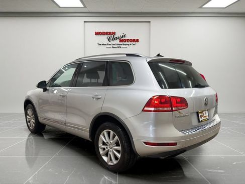 Used 2014 Volkswagen Touareg Sport AWD/4WD image 3