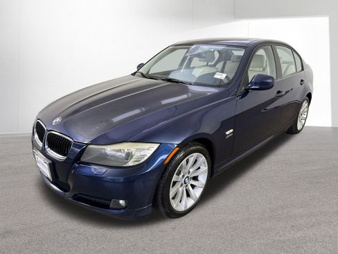 Used 2011 BMW 328i xDrive Sedan AWD/4WD image 19