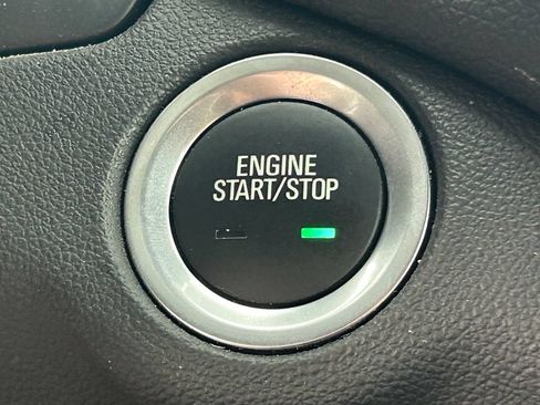 Used 2024 Chevrolet Equinox LT AWD/4WD image 18
