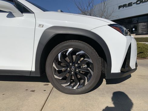 Used 2020 Lexus UX 250h F Sport image 13