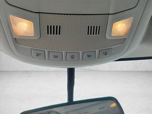 Used 2016 Ford Edge SEL w/ Equipment Group 201A image 17