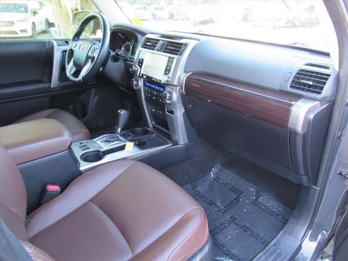 Used 2024 Toyota 4Runner Limited RWD image 10