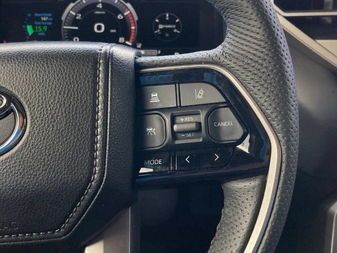 Certified 2026 Toyota Tundra Platinum AWD/4WD image 17