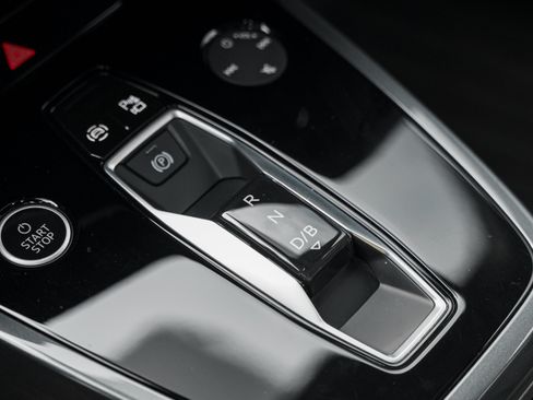 Certified 2023 Audi Q4 e-tron Prestige w/ Black Optic Package AWD/4WD image 9