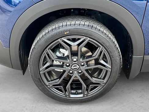 New 2026 Nissan Kicks SR FWD image 24