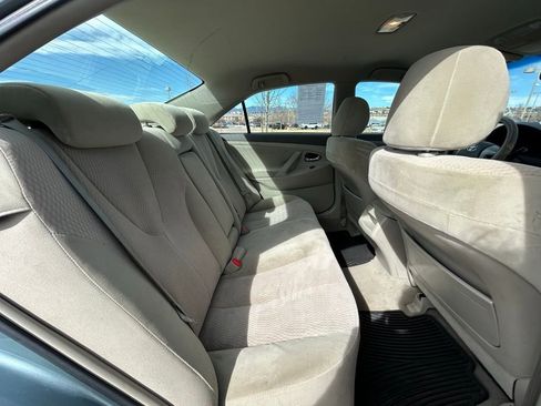 Used 2010 Toyota Camry image 28