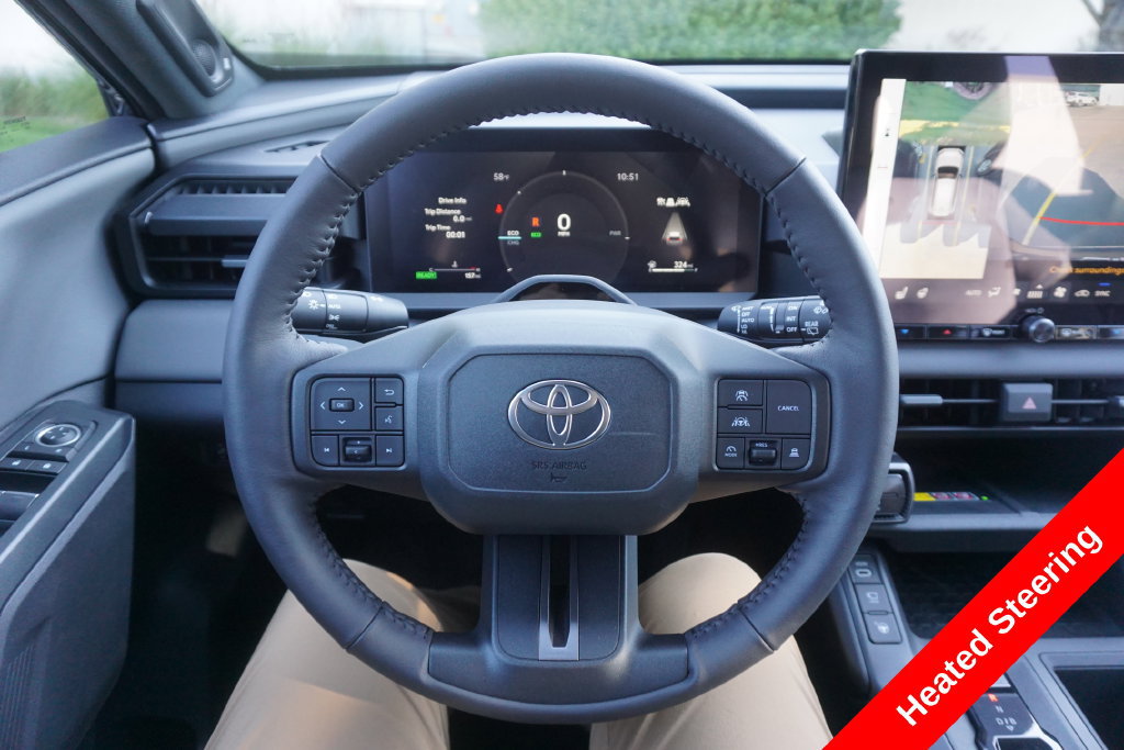 Used 2026 Toyota RAV4 XSE w/ Panoramic Sun Roof Package AWD/4WD image 3