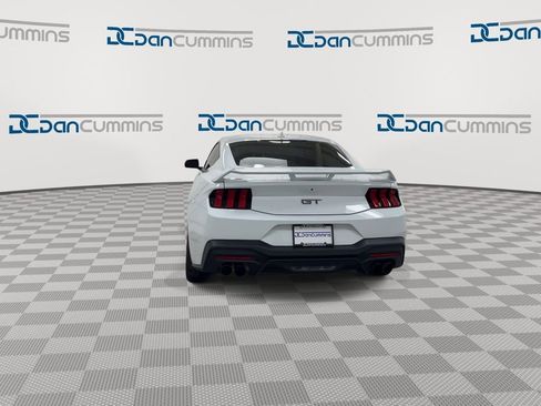 Used 2025 Ford Mustang GT Premium w/ GT Performance Package RWD image 7