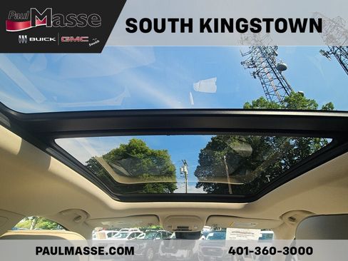 Used 2023 Buick Envision Avenir AWD/4WD image 19