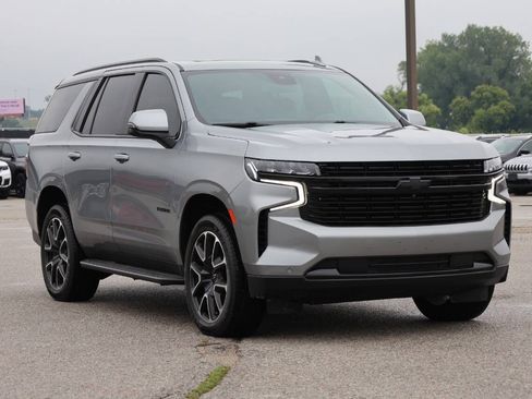 Used 2023 Chevrolet Tahoe RST w/ Luxury Package AWD/4WD image 4