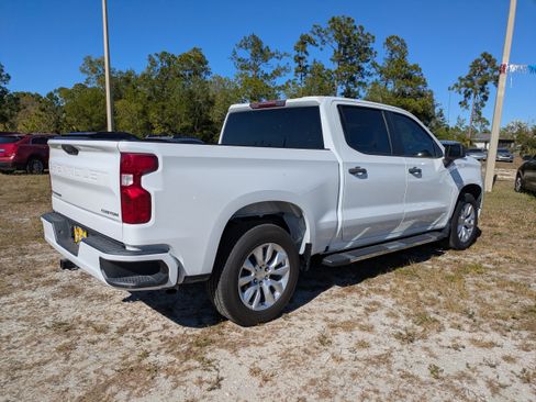 Used 2022 Chevrolet Silverado 1500 Custom RWD image 4