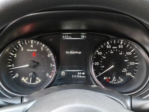 Used 2017 Nissan Rogue S AWD/4WD image 28