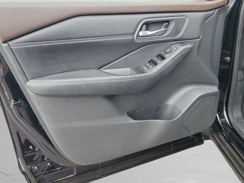 Certified 2021 Nissan Rogue SV w/ Premium Package image 22