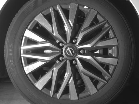 Used 2025 Nissan Altima 2.5 SV FWD image 13