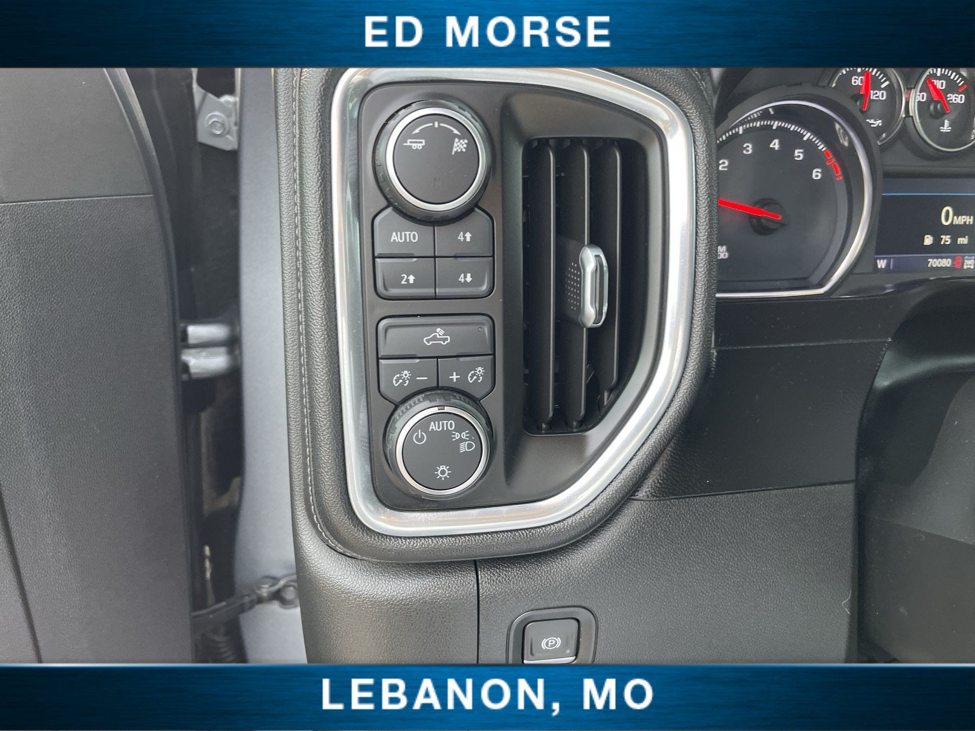 Used 2019 Chevrolet Silverado 1500 LT w/ All-Star Edition AWD/4WD image 17