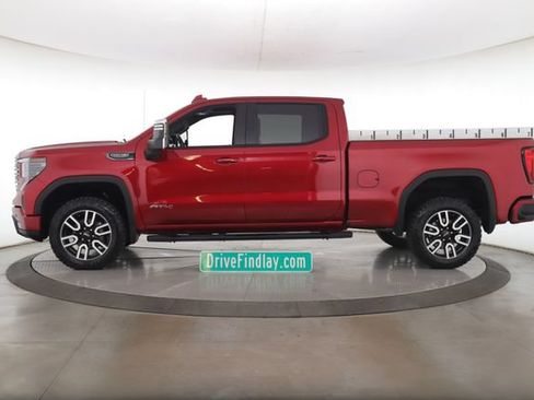 Used 2023 GMC Sierra 1500 AT4 w/ Technology Package AWD/4WD image 9