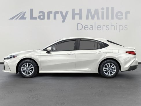 New 2026 Toyota Camry LE FWD image 3