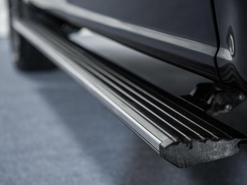 Used 2023 Ford F150 Lariat w/ Equipment Group 502A High image 17