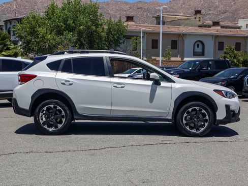 Used 2023 Subaru Crosstrek 2.0i Premium w/ Popular Package #3 AWD/4WD image 3