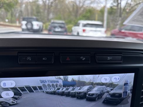 Used 2024 Ford F150 STX w/ Equipment Group 201A FX4 image 19