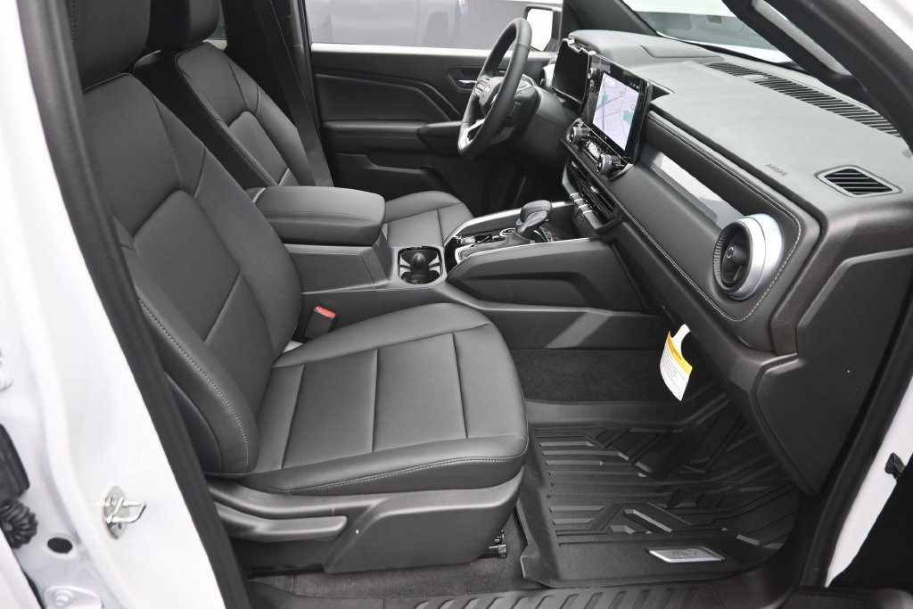 New 2026 Chevrolet Colorado LT w/ LT Convenience Package AWD/4WD image 9