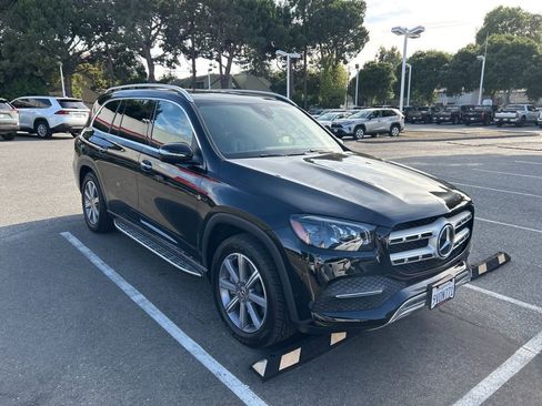 Used 2021 Mercedes-Benz GLS 450 4MATIC image 3