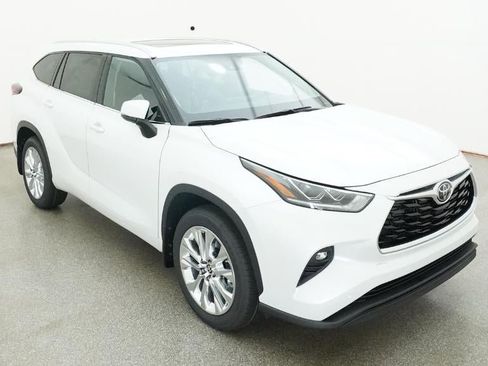 New 2026 Toyota Highlander Limited AWD/4WD image 13
