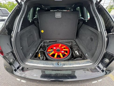 Used 2012 Porsche Cayenne S image 21