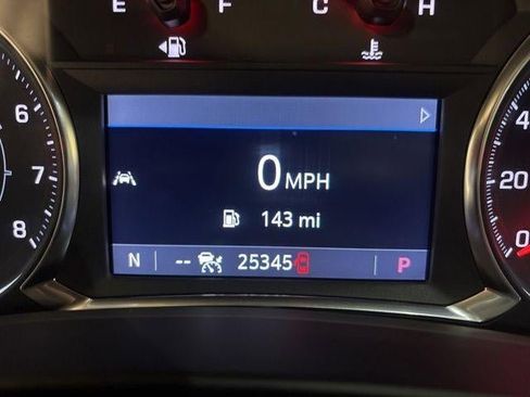 Used 2023 GMC Terrain SLT image 17