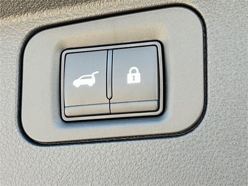 New 2026 Nissan Armada SL w/ Captain's Chari Seat Package image 11