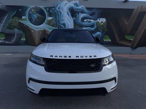 Used 2018 Land Rover Range Rover Velar S image 3