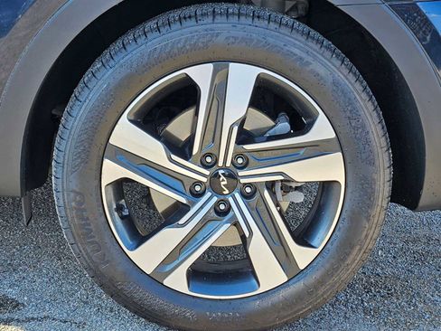 Used 2023 Kia Sorento EX w/ Panoramic Sunroof Package AWD/4WD image 14