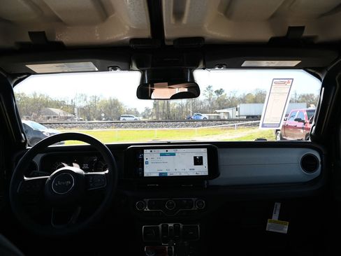 New 2026 Jeep Gladiator Willys image 17