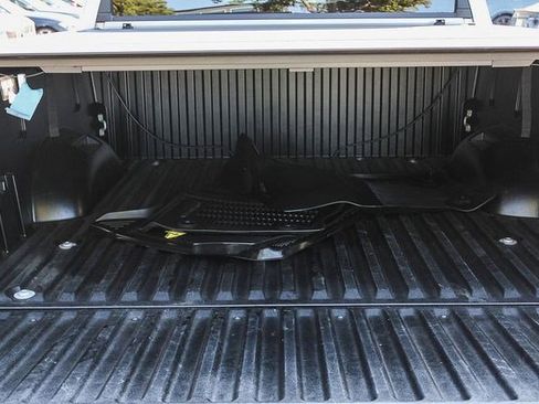 Used 2025 Toyota Tundra Platinum image 27