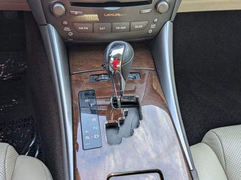 Used 2011 Lexus IS 250 w/ Premium Pkg Value Edition image 12