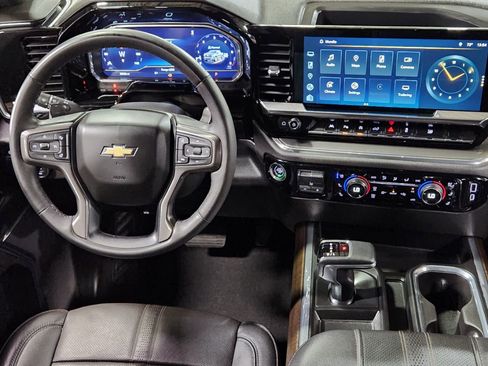 Used 2023 Chevrolet Silverado 1500 High Country w/ High Country Premium Package AWD/4WD image 46