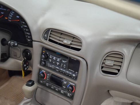 Used 2003 Chevrolet Corvette Convertible w/ Preferred Equipment Group1 image 32