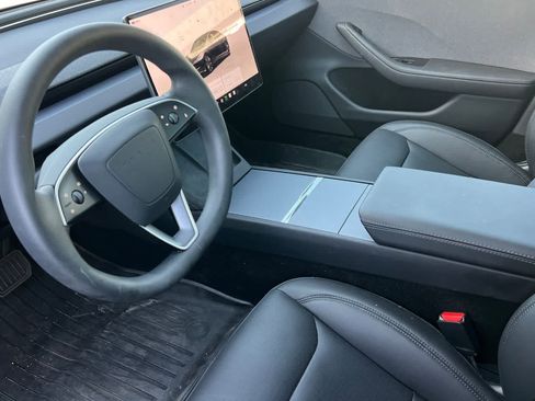 Used 2025 Tesla Model 3 Long Range RWD image 14