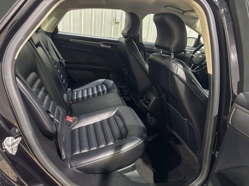 Used 2019 Ford Fusion SEL image 30