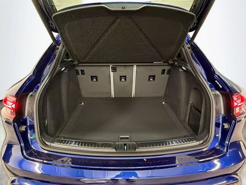 New 2026 Porsche Macan AWD/4WD image 28