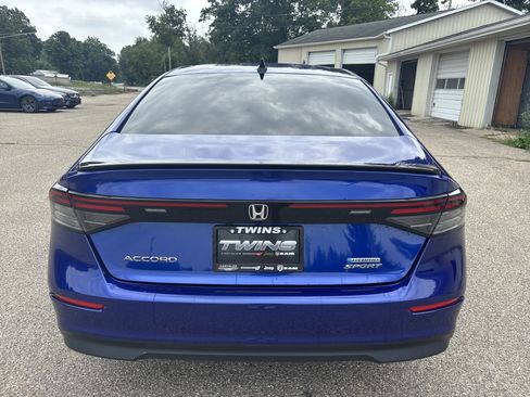 Used 2023 Honda Accord Sport image 4