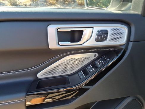 Used 2022 Ford Explorer ST w/ Equipment Group 401A image 22