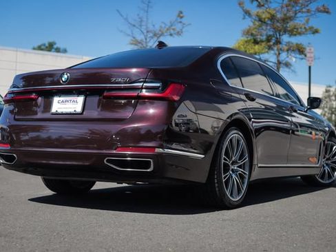 Used 2020 BMW 750i xDrive w/ Executive Package AWD/4WD image 21
