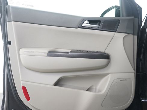 Used 2017 Kia Sportage EX w/ EX Technology Package image 21