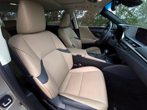 Used 2020 Lexus ES 350 w/ Premium Package image 13