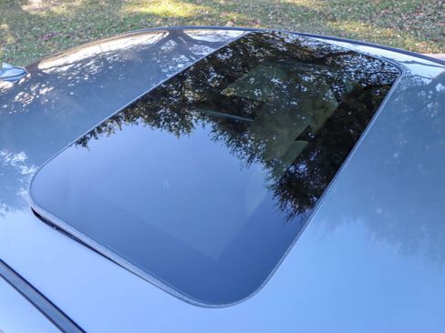 Used 2015 INFINITI Q50 Premium w/ Deluxe Touring Package image 9