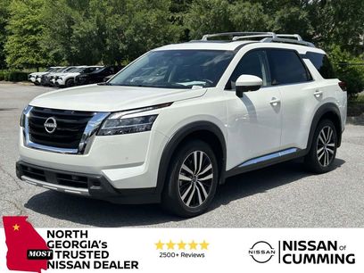 Used 2024 Nissan Pathfinder Platinum w/ Cargo Package