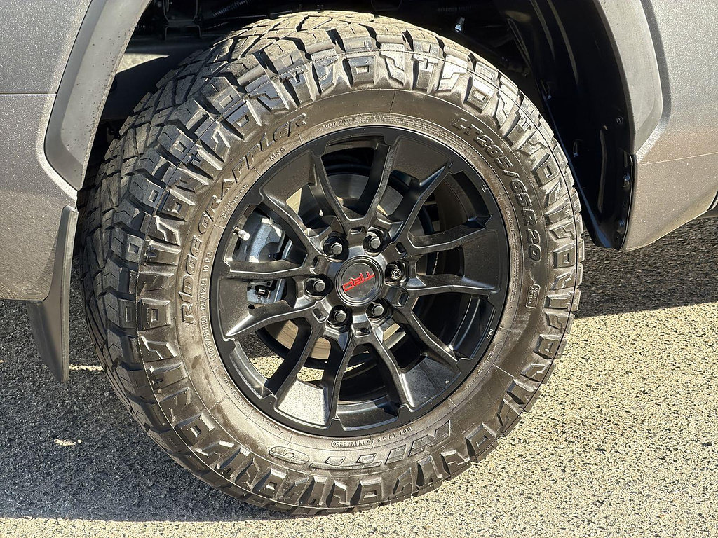 Used 2024 Toyota Tundra Limited w/ TRD Off-Road Package AWD/4WD image 33